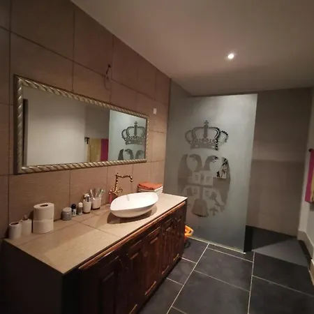 Vikendica Lesic * Cortanovci