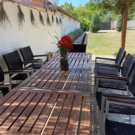Holiday home Vikendica Lesic